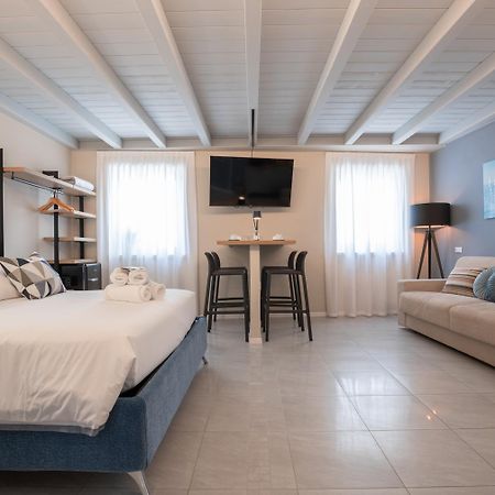 טורבולה Es Rooms And Apartments מראה חיצוני תמונה